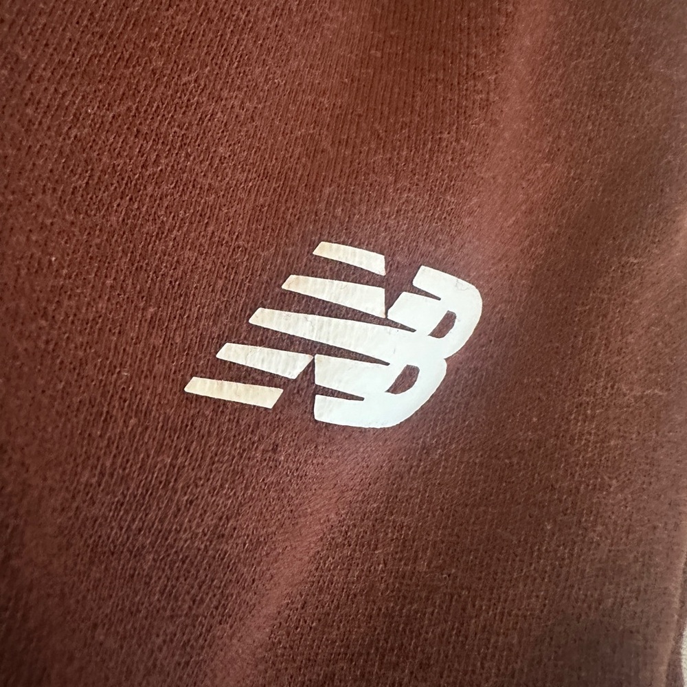 New Balance Chocolate Brown Fleece Set Boys Size 8 - Picture 5 of 5